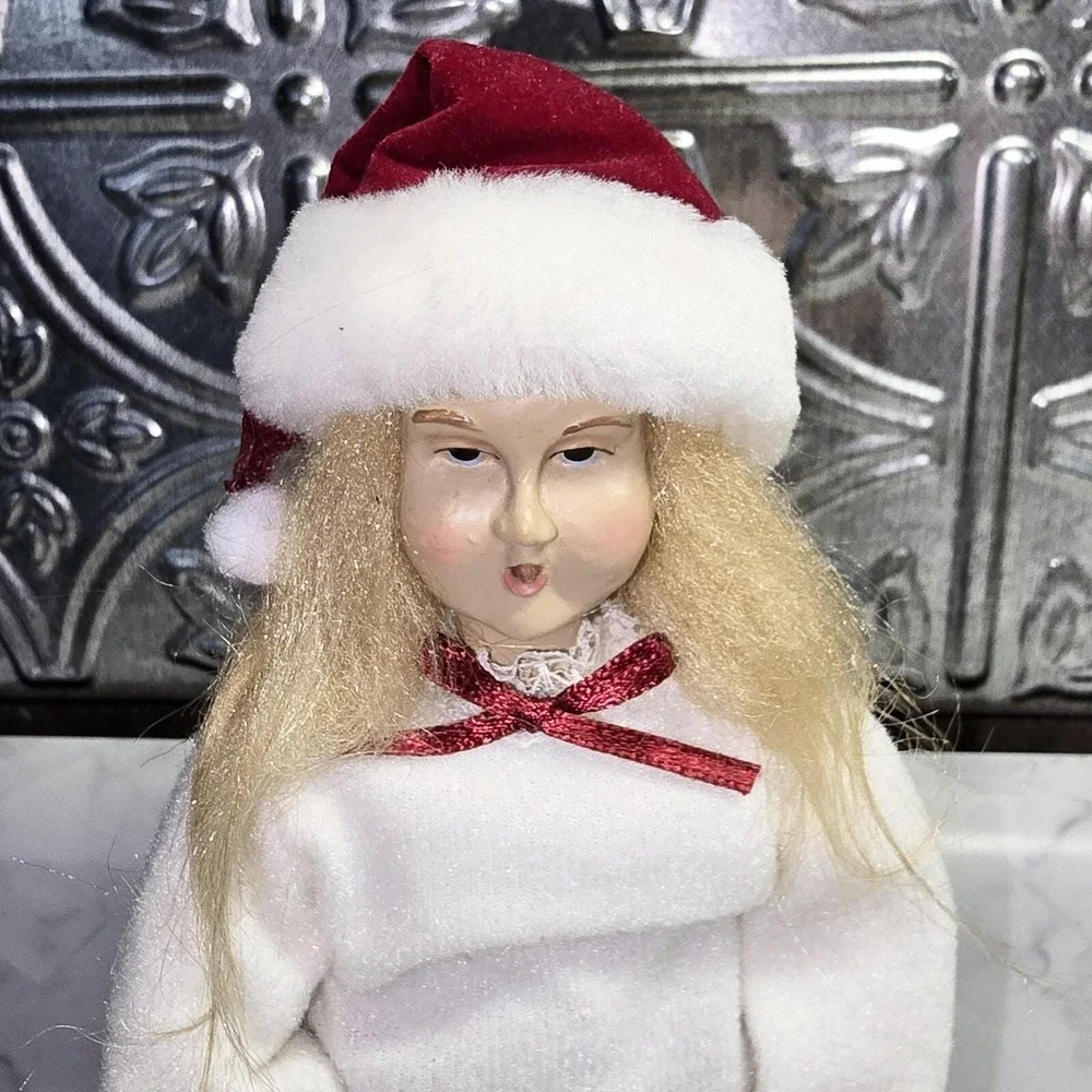 Vtg Old World Style Christmas Caroler Girl Figurine‎ Fabric and Wood Base